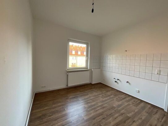 2-Zimmer-Wohnung im 1. Obergeschoss mit Badewanne in Wilhelmshaven - Nähe City !!!