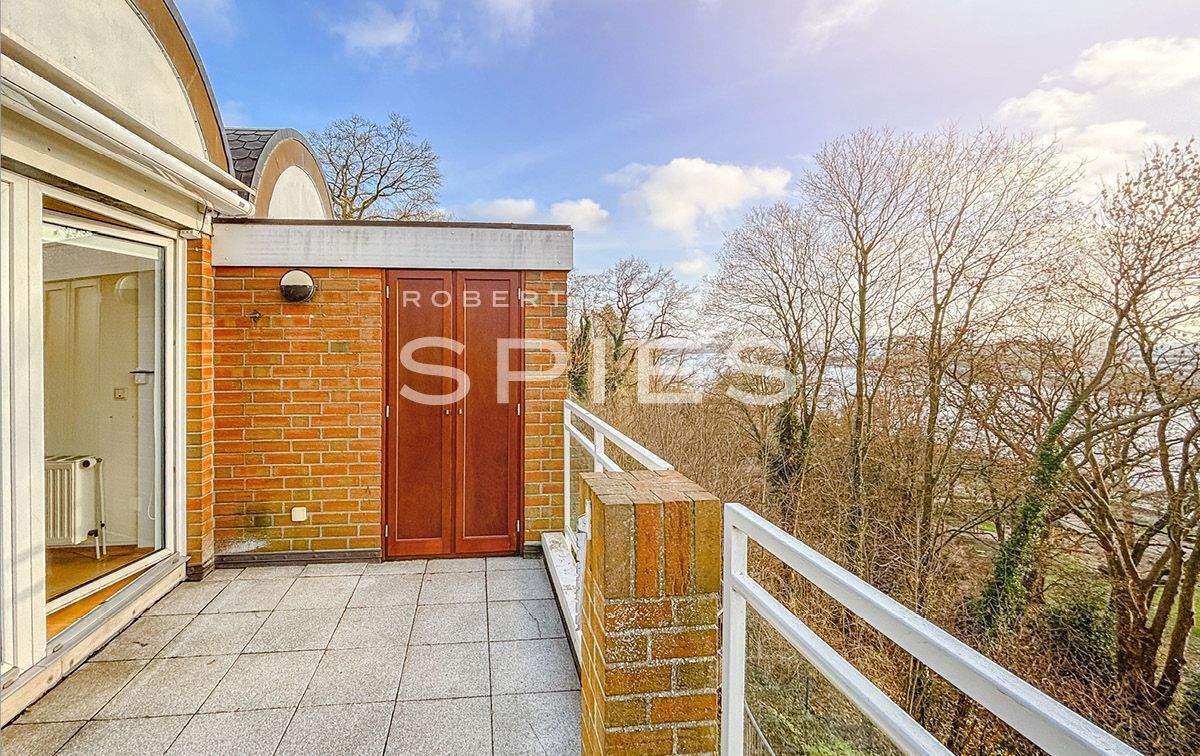 Großzügige 1-Zimmer-Wohnung mit Loggia und schönem Weserblick