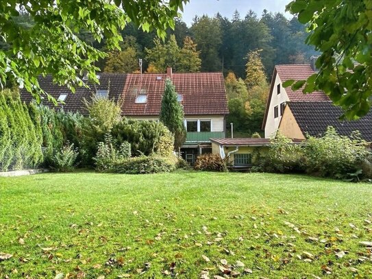 Doppelhaushälfte mit idyllischem Grundstück in Möhringen