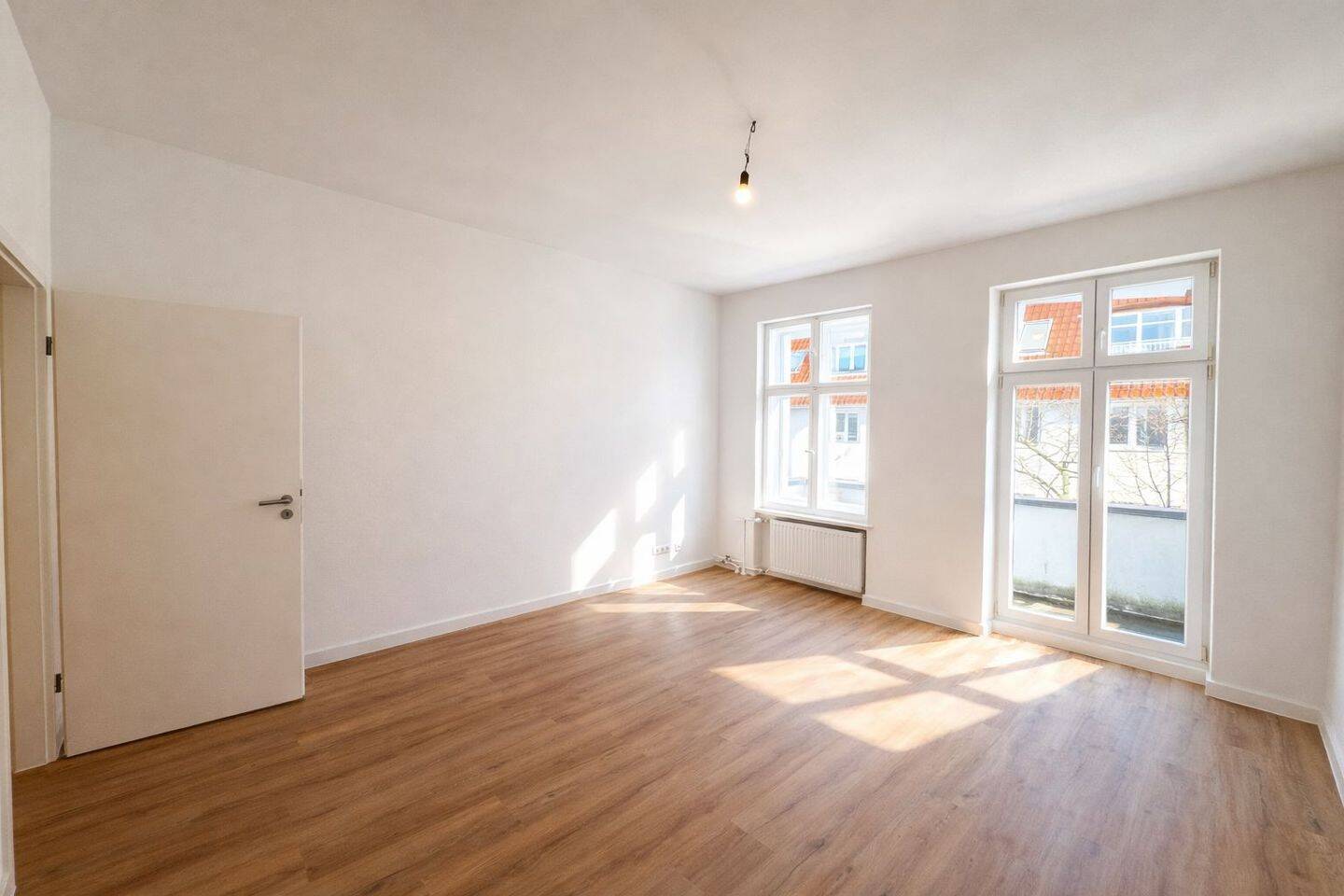 Sanierter Altbau: 3-Zimmer-Wohnung mit Balkon in Berlin-Neukölln - Foto 1