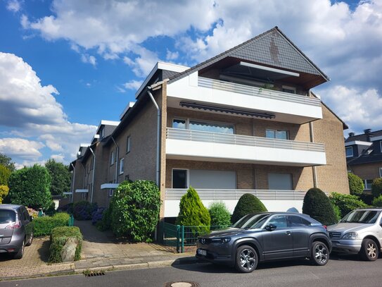 *Kapitalanlage oder Eigennutz möglich* 2-Zimmer-Wohnung mit toller Dachterrasse und Garage!