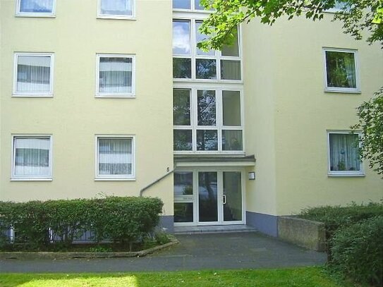 4 Zi - Wohnung in Köln-Heimersdorf , 86 m², mit Balkon, topp renoviert, eine ruhige, bevorzugte Wohnlage