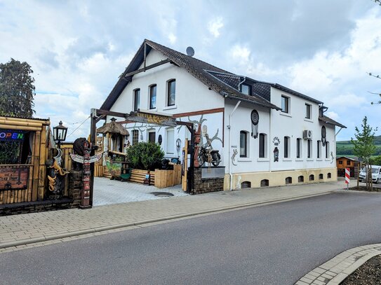 Vielseitige Investmentmöglichkeit: Pflegeheim oder Wohnraum in Wehr, Rheinland-Pfalz!