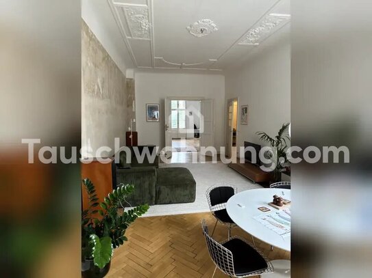 [TAUSCHWOHNUNG] 4-Zimmer Altbau mit 2 Balkonen gg. 2 Zimmer im PBerg