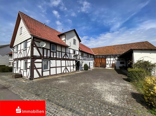 Charmantes Fachwerkhaus mit großer Scheune und Grundstück!