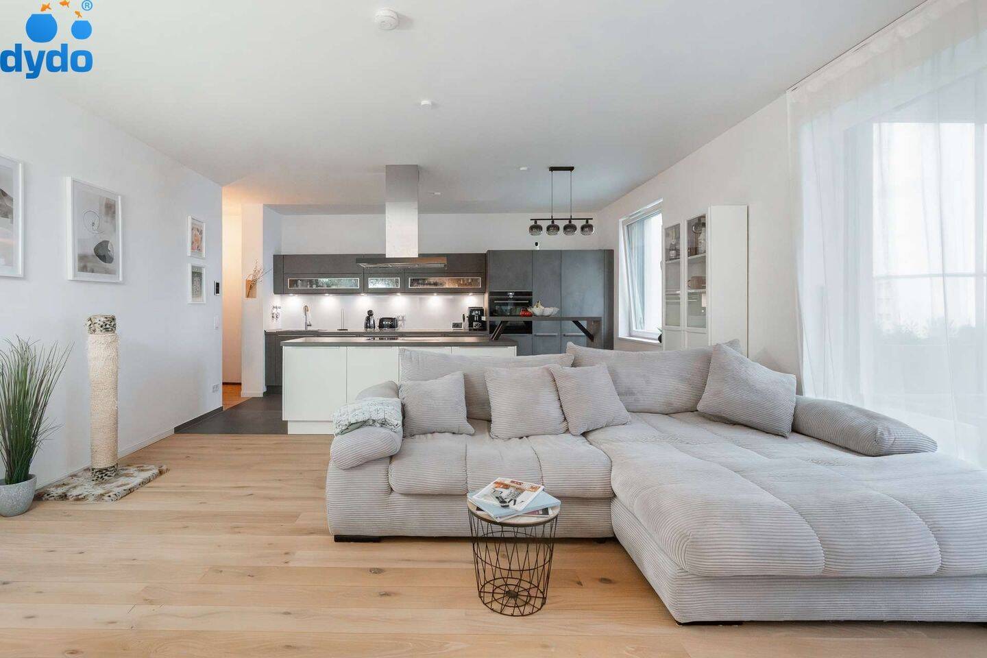 So geht Wohnen heute! Helle, großzügige 3 Zimmerwohnung mit toller EBK, Balkon und Smart-Home - Photo 1