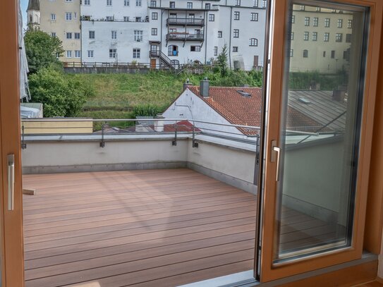 Erstbezug: exklusives, helles 3 Zimmerpenthouse mit Dachterrasse und Balkon in der Wasserburger Altstadt