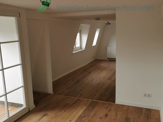 Charmante 2,5-Zimmer-Maisonette-Wohnung in zentraler Lage