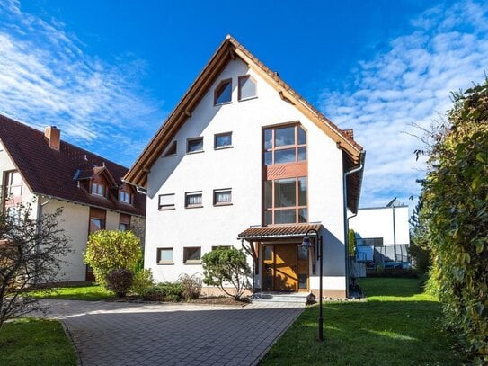 Großzügige Maisonettewohnung mit 2 Balkonen, Tiefgaragenstellplatz und viel Platz für die ganze Familie