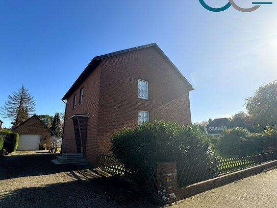 Idyllisches Einfamilienhaus am Stadtrand von Nienburg/ Modernes Badezimmer/ Garage/ Großer Garten!