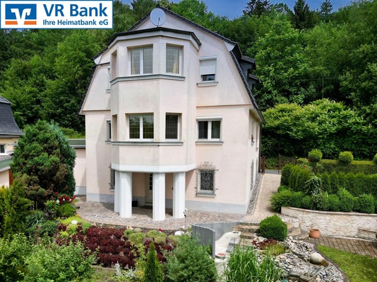 - Villa in bester Lage von Sonneberg -