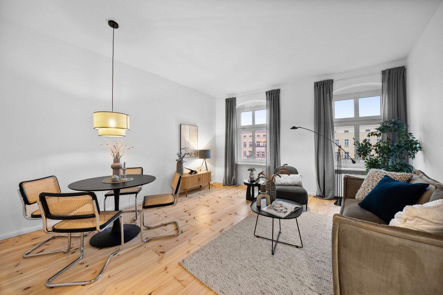 ***BEZUGSFREI: Frisch renovierte Altbauwohnung im Prenzlauer Berg***