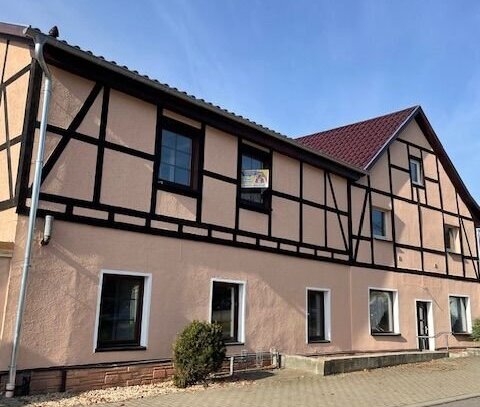 Hier werden Wohnträume wahr! Hübsche renovierte kleine 2- Raumwohnung am Stadtrand von Erfurt /Alach