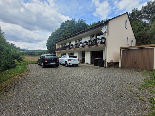 Gedämmtes Mehrgenerationenhaus in absolut ruhiger Lage, 7 Min. zur Autobahn!