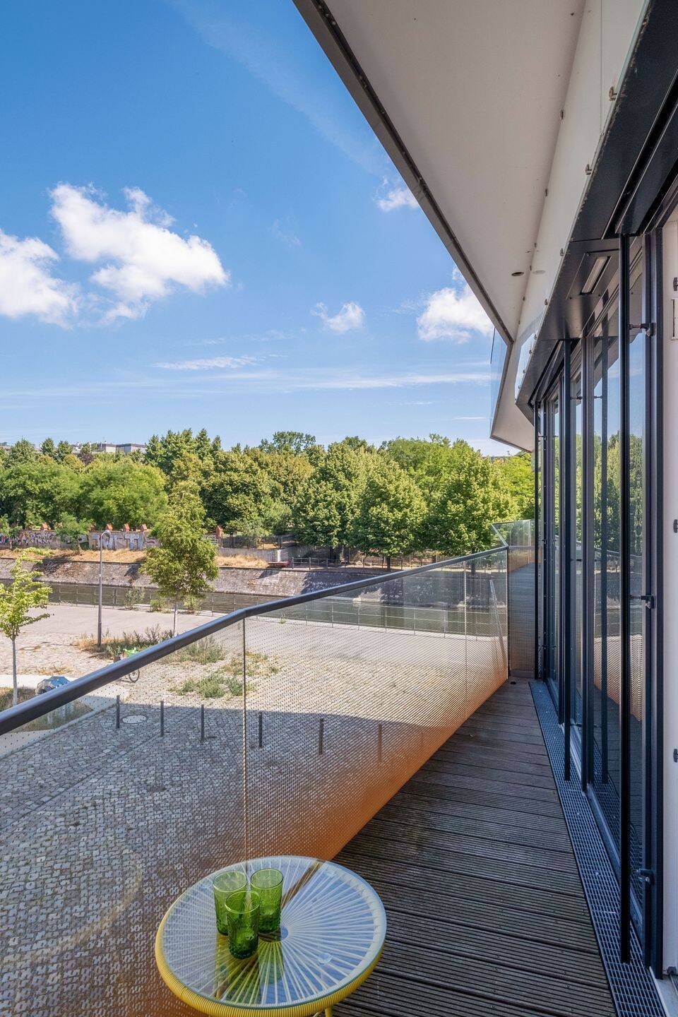 Zwischen Kunstcampus und Spree: Wohnen am Wasser in der Europacity - Photo 1