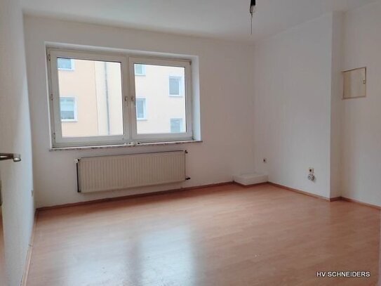 DU-Rheinhausen, Hans-Böckler-Straße 4 - 3-Zimmer-Wohnung mit 2 Bädern zeitnah zu mieten ( kein Jobcenter - max 4 Person…