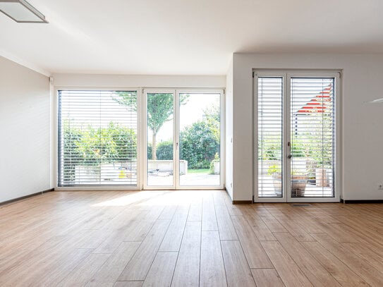 Modernes Niedrigenergie-Stadthaus mit Garten und Sauna am Bunten Mantel