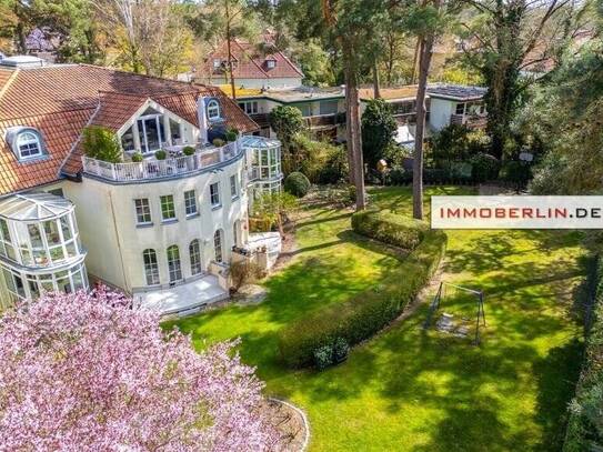IMMOBERLIN.DE - Bestlage wie im Haus! Ca. 201 m² große Wohnung mit charmantem Ambiente & Südwestterrasse