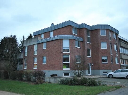 Sehr schöne Wohnung in ruhiger Lager mit erstklassiger Autobahnanbindung