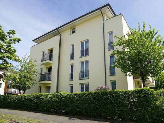 Hauptstadtmakler-Bezugsfreie Traumwohnung mit KFZ-Stellplatz