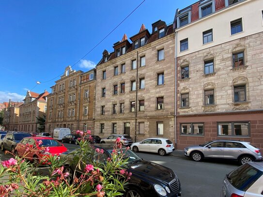 TOLLE LAGE NÜRNBERG NORDSTADT 3-ZIMMER-MAISONETTE-ETW MIT BALKON UND DACHTERRASSE