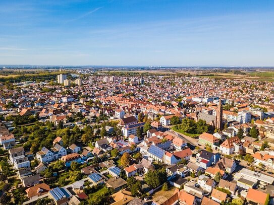 :: Baugrundstück - mit Abrissimmobilie - in den Gärten in Lampertheim (B 357)