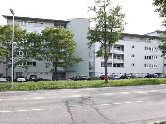 Nimm mich! Frisch renovierte 3-Zimmer-Wohnung mit Balkon