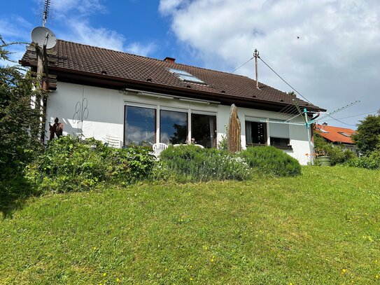 Einfamilienhaus mit herrlichem Grundstück und Panoramablick