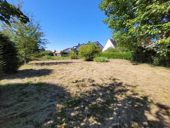 Baugrundstück in Dreieichenhain - mit riesigem Garten in perfekter Feldrandlage