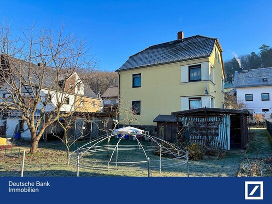 Idyllisches Einfamilienhaus in ländlicher Ruhe mit Nähe zu Waldheim