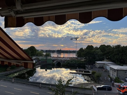 Preissenkung! Sensationeller Blick auf die Außenalster; 3-Zi-Whg.