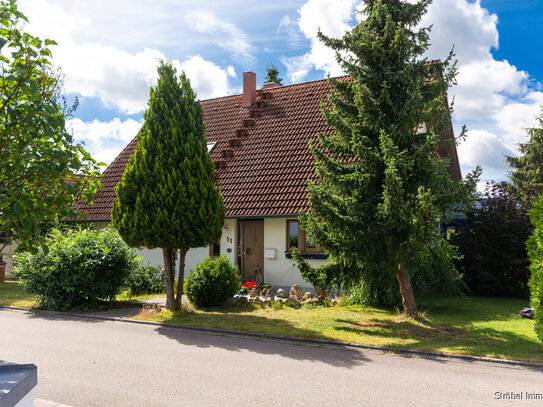 Idyllisches Einfamilienhaus in ruhiger Lage und großem Garten zu verkaufen