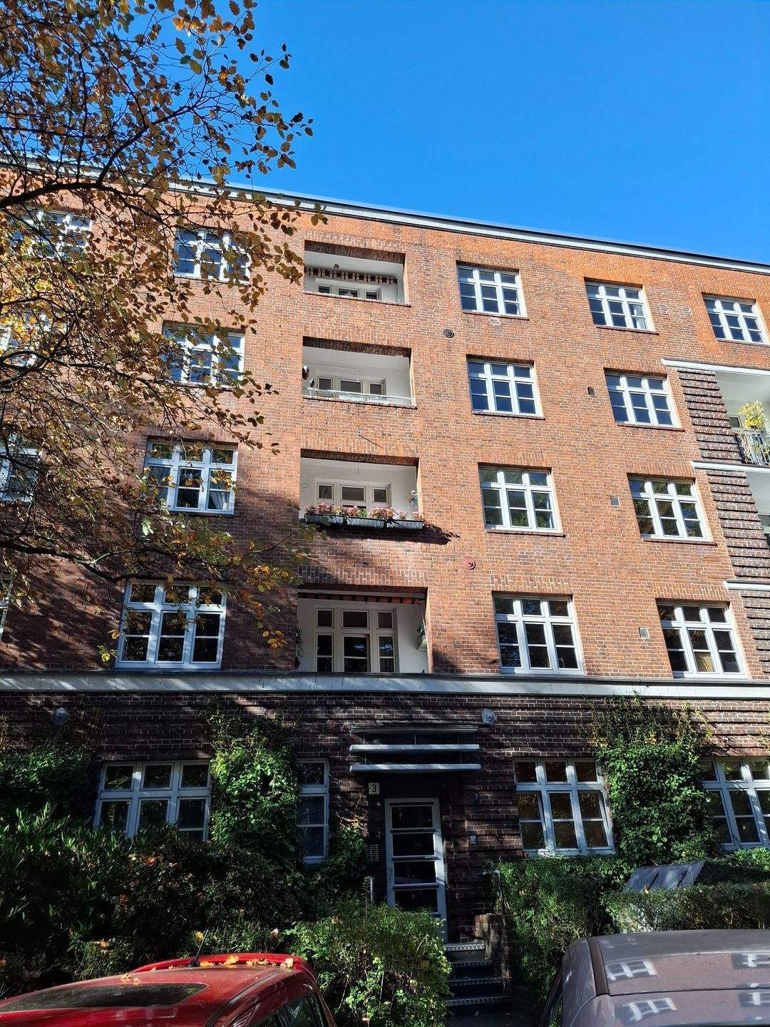 Traumhafte Wohnung Altbau Blick ins Grüne in Barmbek hochwertig