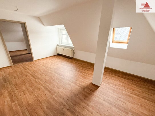 Wohnung mit 3 Räumen - zentral in Schlettau!