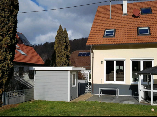 Schönes Haus mit großem Garten 4.5 Zimmer