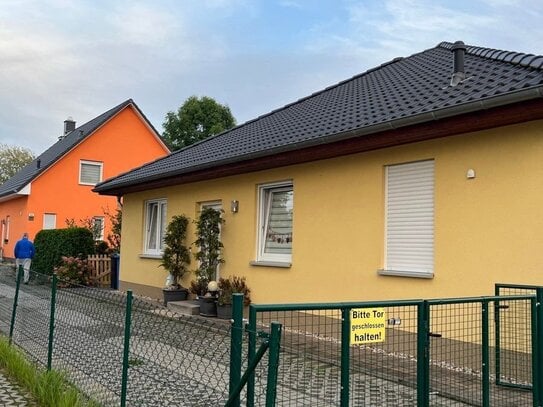 Moderner Bungalow & Haus in östlich von Berlin. Raus aus Berlin - - ideal für jede Generation... Herzfelde - Rüdersdorf