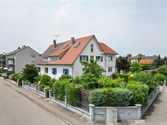 IMMORath.de - Lichtdurchflutete Maisonettewohnung mit eigenem Garten