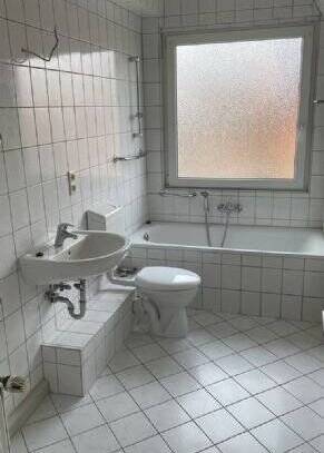 2 Zimmer Wohnung mit Bad und Küche in Salzkotten