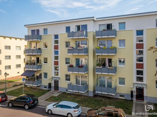 2-Raum-Wohnung mit Balkon in Brückfeld