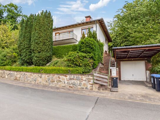 Einfamilienhaus mit Panoramablick in Feldrandlage