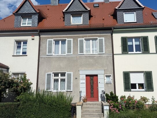 Charmantes Reihenmittelhaus mit großem Garten in ruhiger Lage