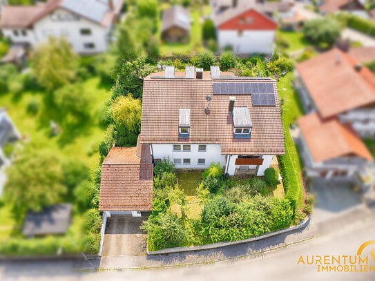 Sofort Frei: 3-Familienhaus, großzügig mit PV, Solar, neuwertiger Heizung, schöner Garten!