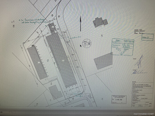 Baugrundstück mit Baugenehmigung für 2 Hallen, Wohnhaus und Doppelgarage