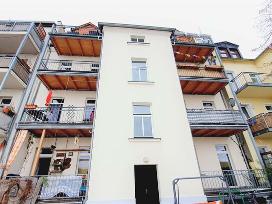 Altlindenau: 2 Zimmer I Balkon I Einbauküche I modernes Tageslichtbad