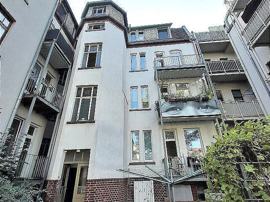 Großzügiger denkmalgeschützter Altbau Nähe Schwanenteich