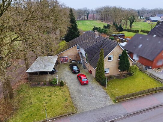 GROßES MEHRGENERATIONENHAUS MIT EINLIEGERWOHNUNG UND TRAUMHAFTEM GARTEN IN FAMILIENFREUNDLICHER LAGE