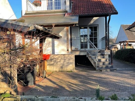 Schönes Einfamilienhaus mit Garten und Terrasse in ruhiger Lage und 5 Parkplätzen