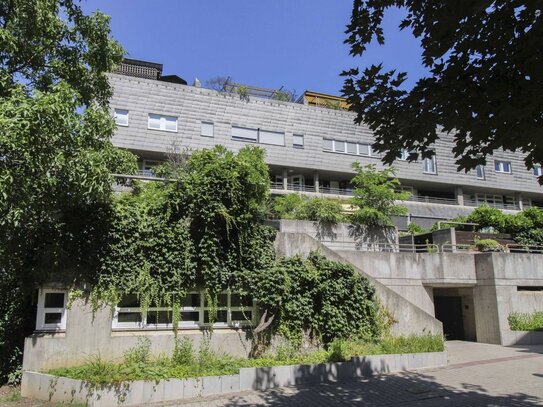 Besonderer Wohncharme mit 2 Balkonen im Schnitzer-Architektenhaus