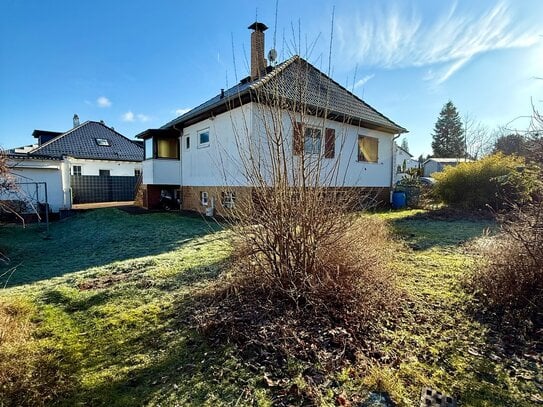 Freistehendes 5 Zi-Einfamilienhaus in Kelkheim (Fischbach) mit großem Garten, Garage und Top-Lage