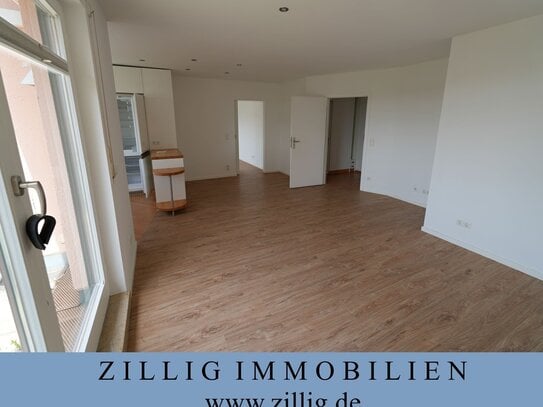 Eine Wohnung mit Herz - 2-Zi.-Dachterrarrassen-ETW 57 m², DT 24 m² - Ihre Möbel finden endlich ein Zuhause!